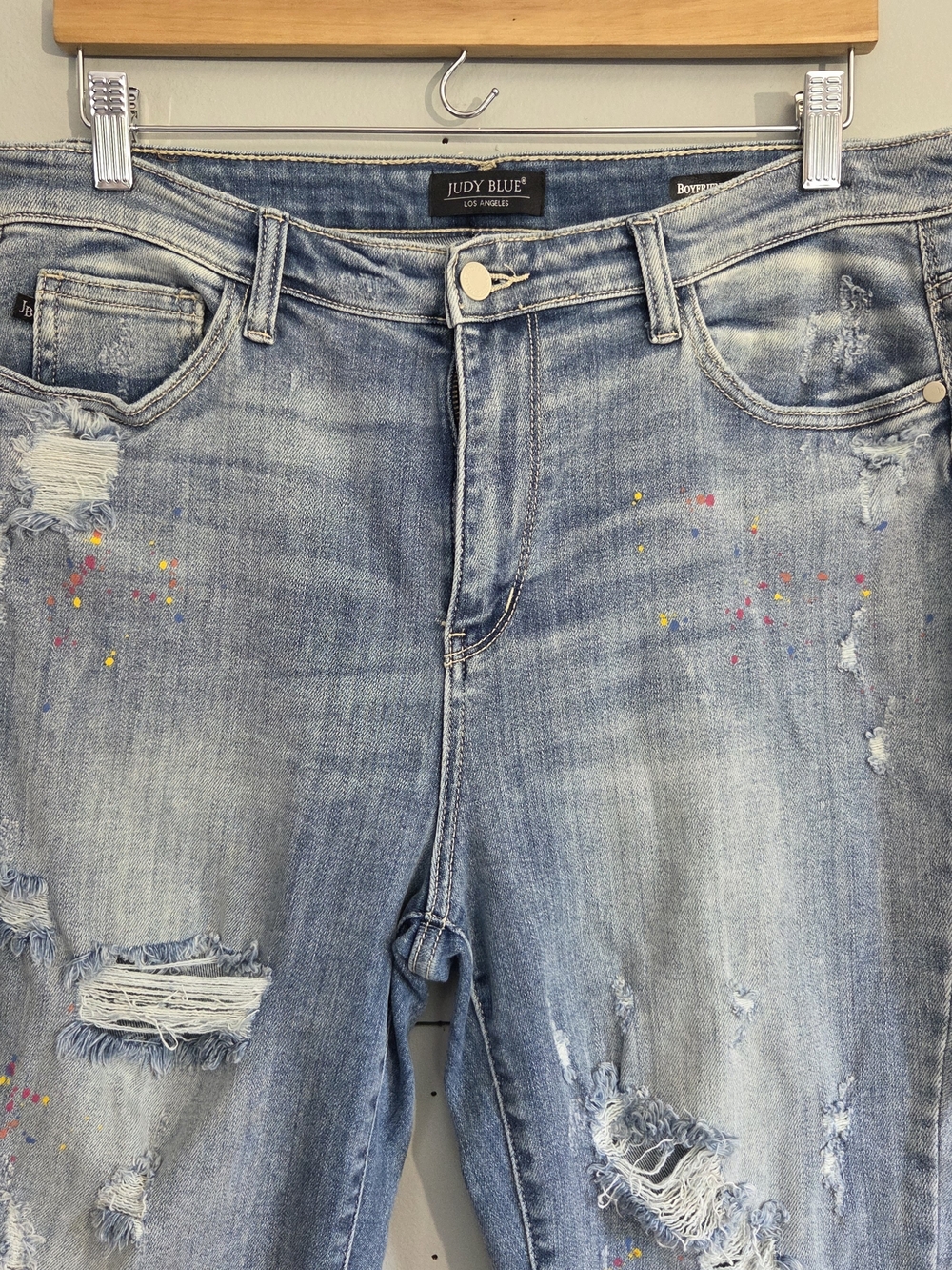 Judy Blue Boyfriend Light Wash Paint Splatter Distressed Stretch Jeans Women